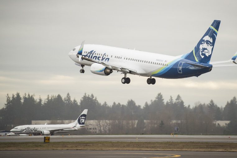 Passenger Strips Naked And Runs Up Aisle On Alaska Airlines Flight