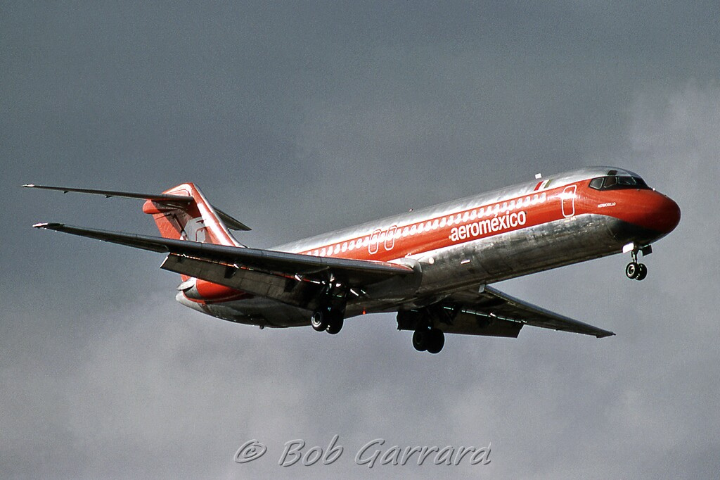 What Caused The Crash Of Aeromexico Flight 498?