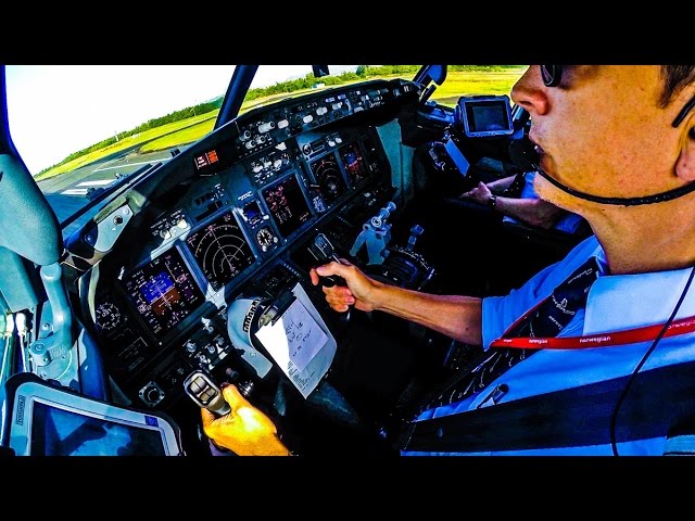 boeing 737 cockpit takeoff