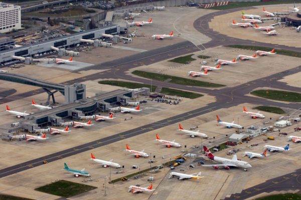 NEWS London Gatwick Airport welcomes record 43m passengers in 2016 ...