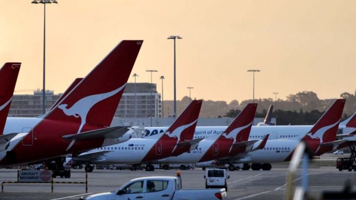 qantas lost baggage compensation